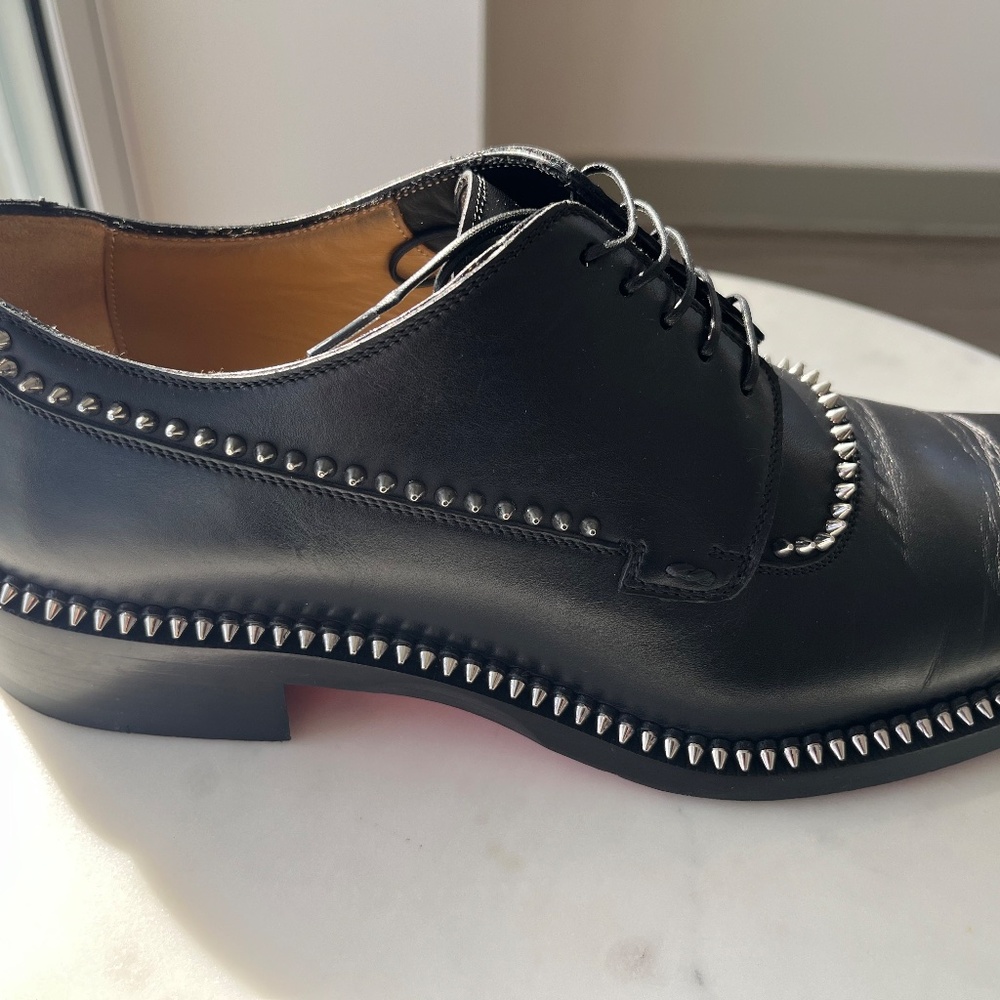 Shoes - Picture 2 of 6